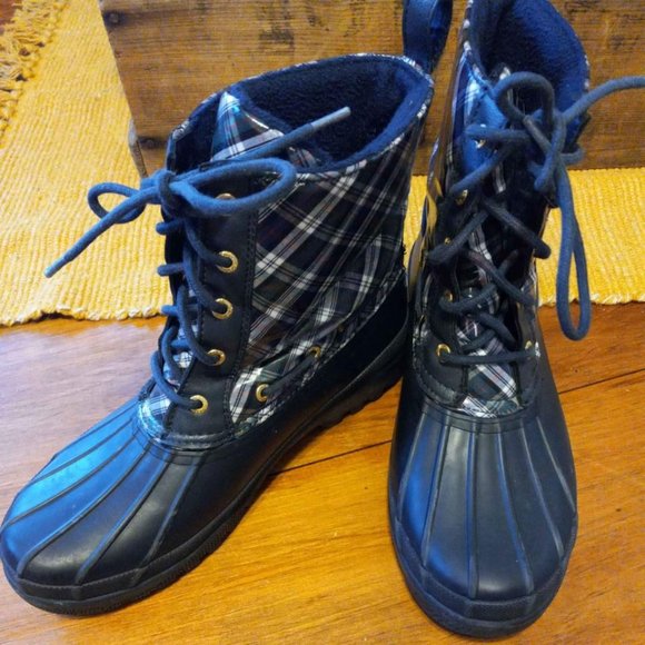 Sperry Shoes - Gently used Women's Sperry Duck boots size 8